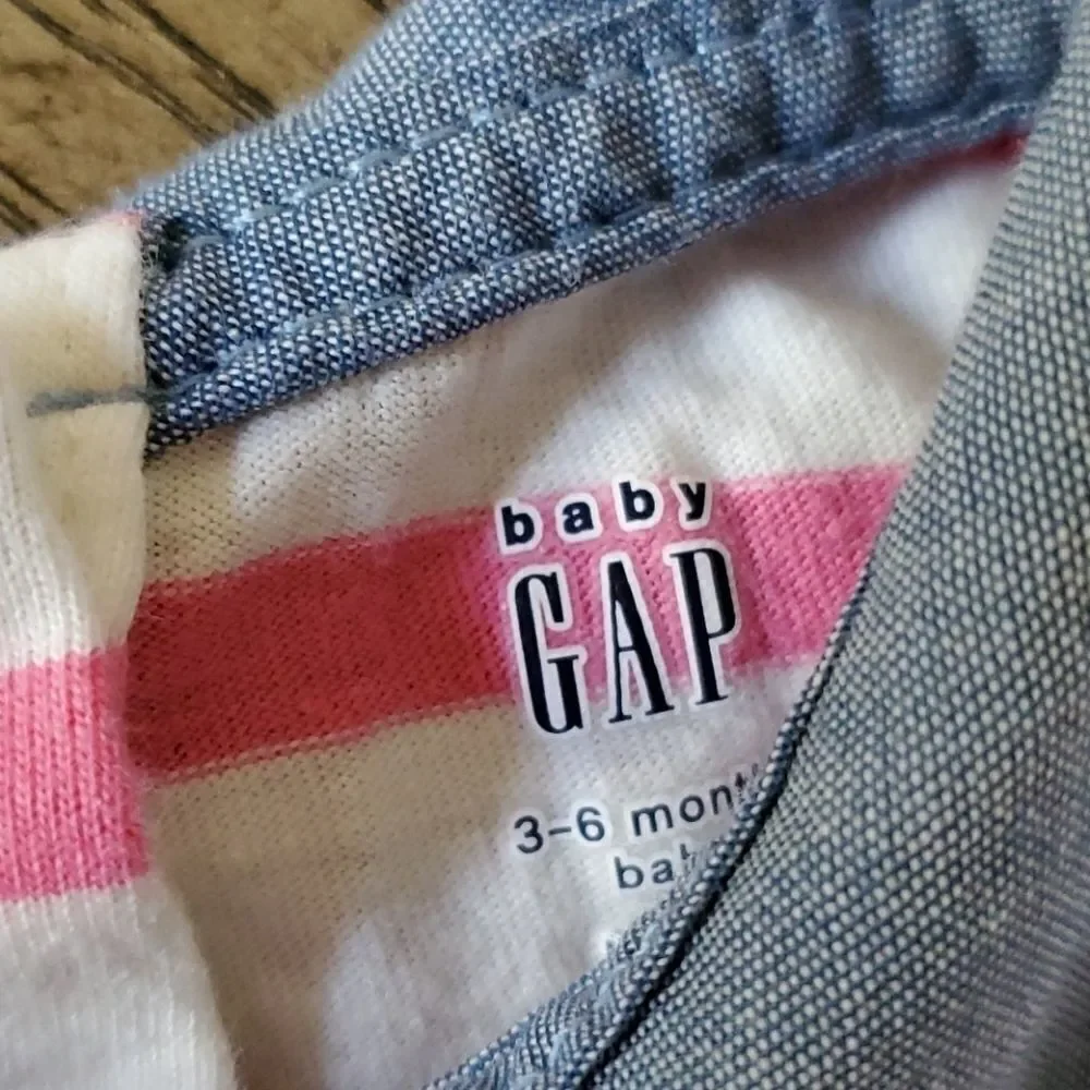 3-6 month girls collared long sleeve onsie. Gap
